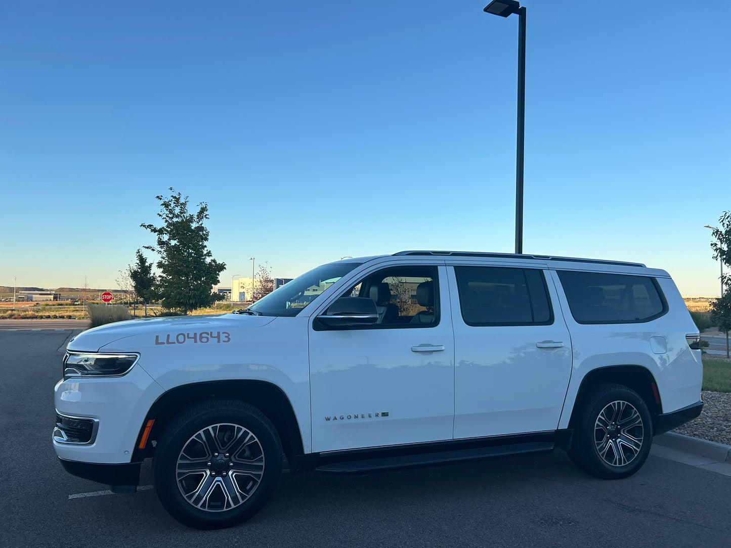Powderhound Transportation Shuttles, SUV to Aspen from Denver