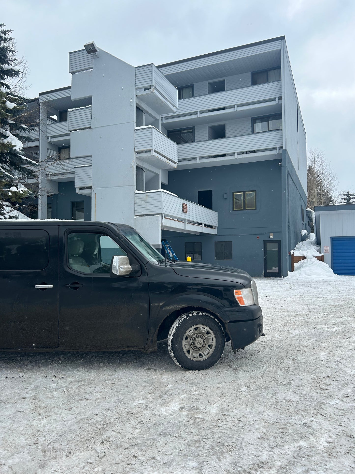 call Powderhound for ski shuttle to copper mountain 888-248-7772